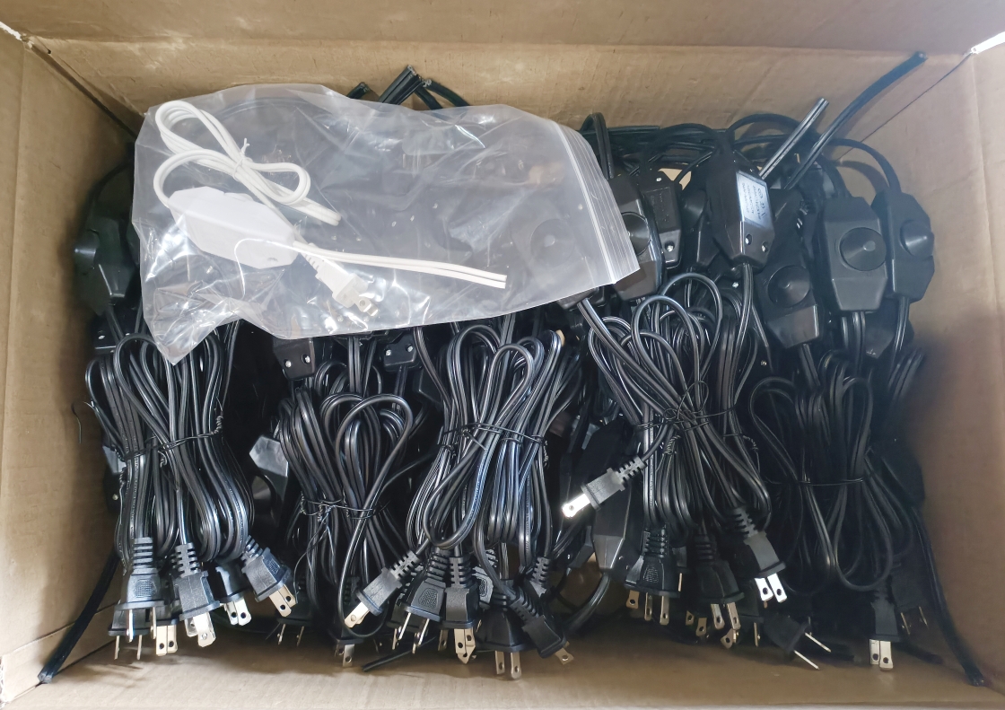 US dimmer cord in ctn black US dimmer cord in ctn black