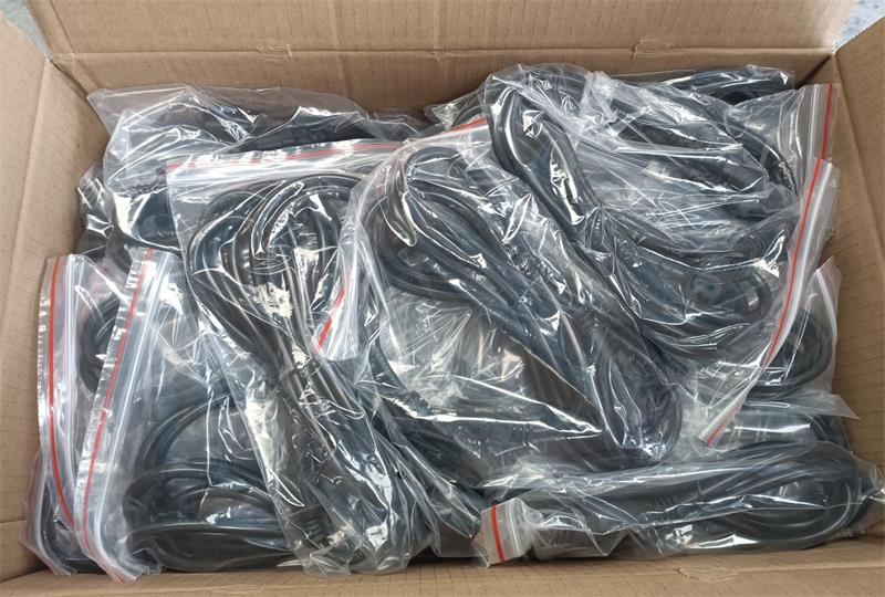 Type B Y Cord Packed in Carton