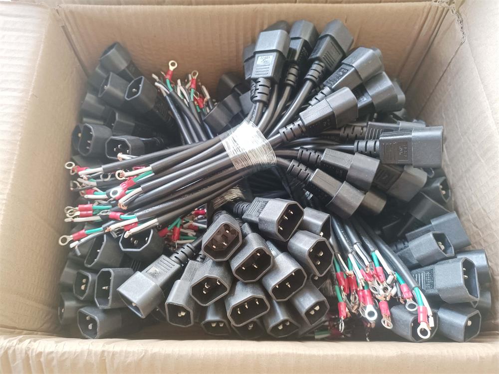 C14 Power Cords 9inches in ctn